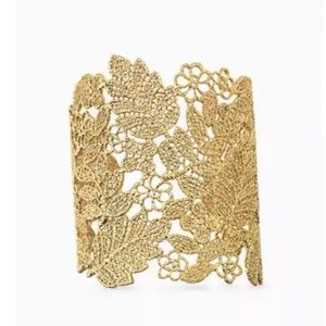 Stella & Dot Chantilly Lace Cuff